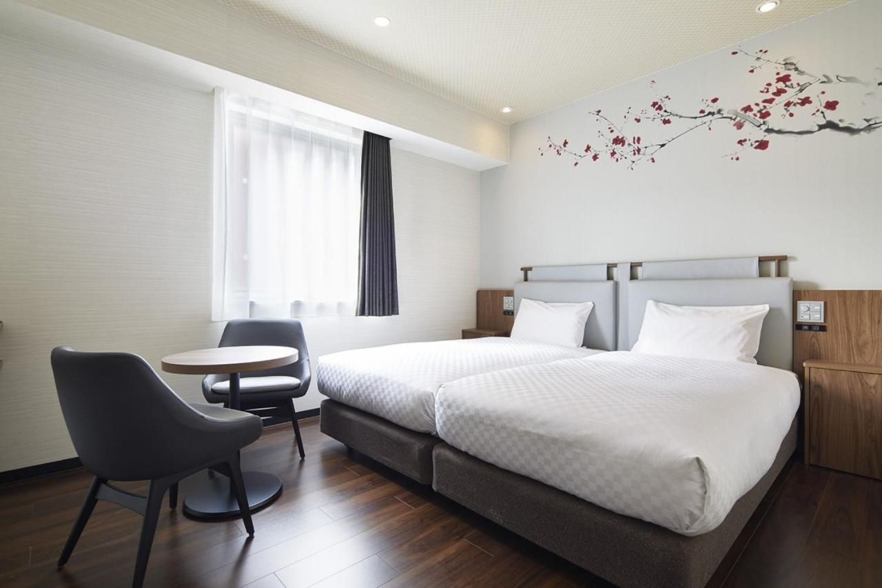 Via Inn Hakataguchi Ekimae Fukuoka  Ngoại thất bức ảnh