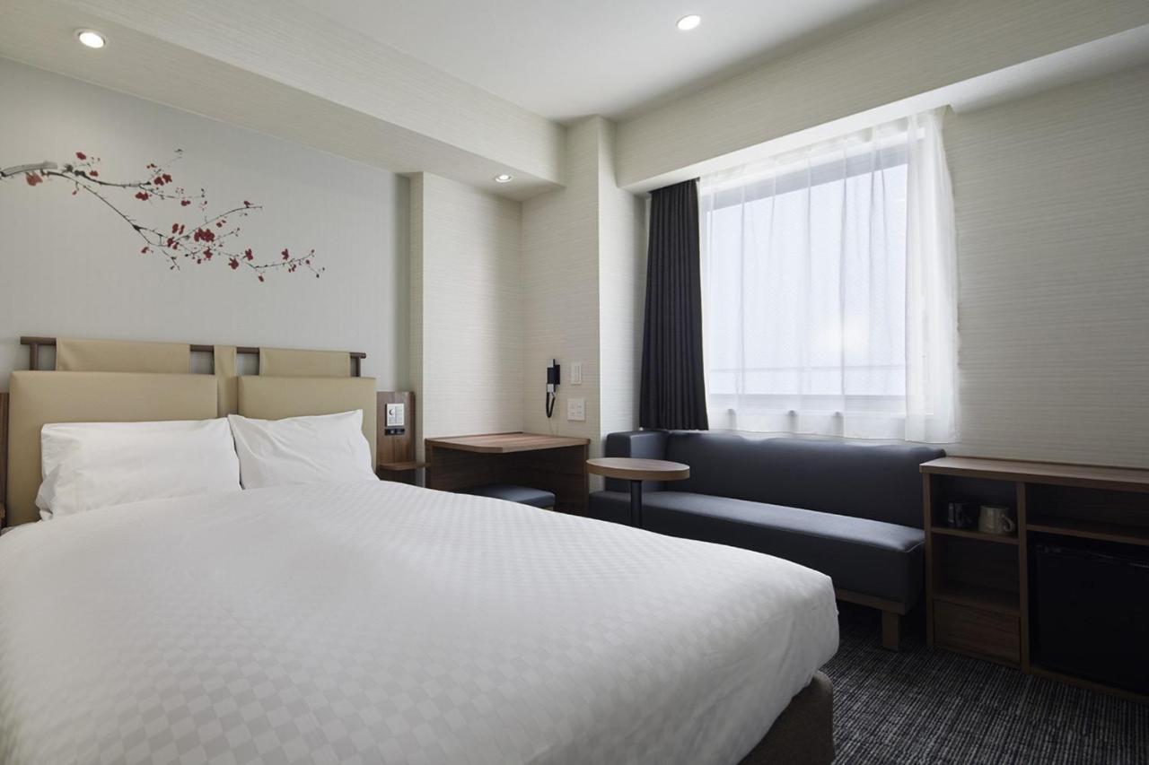 Via Inn Hakataguchi Ekimae Fukuoka  Ngoại thất bức ảnh